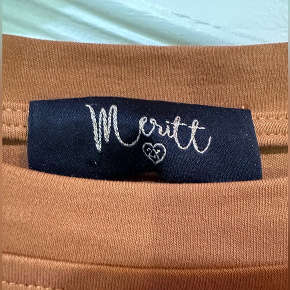 PLUS merit Dress Super cute feather detail. Worn once to concert. So Cute! - Picture 5 of 5